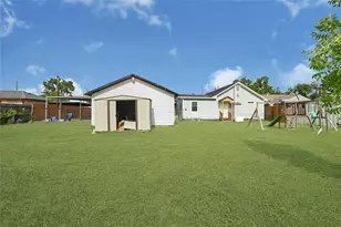 6825 Appleton St, Houston, TX 77022 - Photo 24