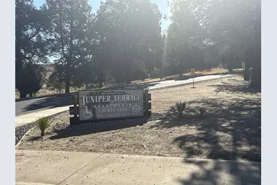 800 Jasper Pl, Yreka, CA 96097 - Photo 2