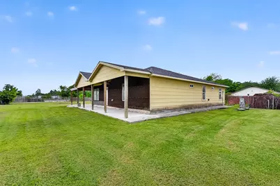 6014 Linda Drive, Rosharon, TX 77583 - Photo 2