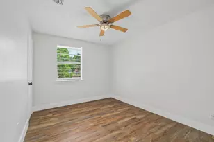 8714 Amblewood Dr, Houston, TX 77099 - Photo 16