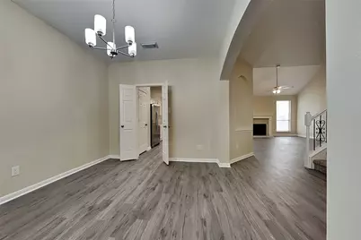 3007 Davey Oaks Street, Pearland, TX 77584 - Photo 8