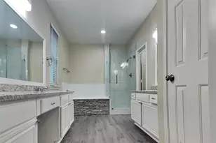 3007 Davey Oaks St, Pearland, TX 77584 - Photo 12