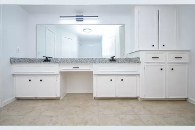 7703 Braesridge Court, Houston, TX 77071 - Photo 18