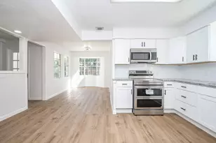 7703 Braesridge Ct, Houston, TX 77071 - Photo 12