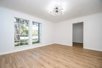 7703 Braesridge Court, Houston, TX 77071 - Photo 8