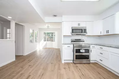 7703 Braesridge Court, Houston, TX 77071 - Photo 12