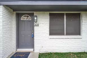 309 S Magnolia St, Tomball, TX 77375 - Photo 2