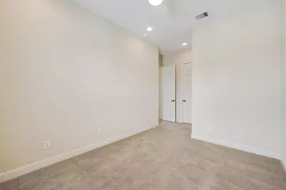 4003 Beacon Fisher Drive, Houston, TX 77018 - Photo 10