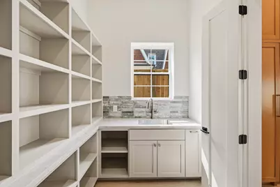 715 Merrill Street, Houston, TX 77009 - Photo 14