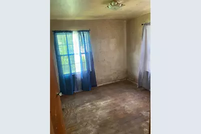 5410 Heron Drive, Houston, TX 77033 - Photo 10