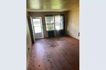 5410 Heron Drive, Houston, TX 77033 - Photo 8
