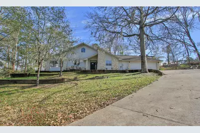 160 Lake Oaks Boulevard, Coldspring, TX 77331 - Photo 1