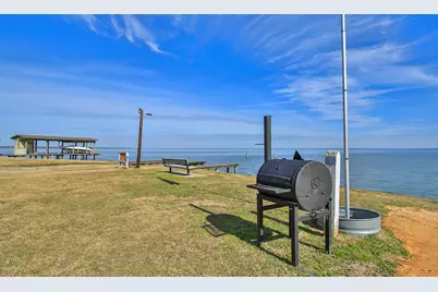 160 Lake Oaks Boulevard, Coldspring, TX 77331 - Photo 44