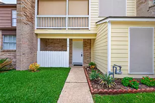 113 Normal Park Dr, Huntsville, TX 77320 - Photo 2