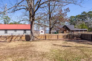 195 Lakeside Dr, Zavalla, TX 75980 - Photo 44