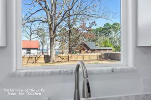 195 Lakeside Dr, Zavalla, TX 75980 - Photo 10