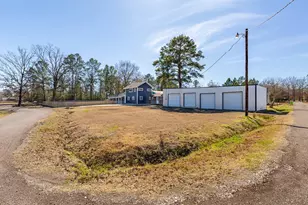 195 Lakeside Dr, Zavalla, TX 75980 - Photo 34