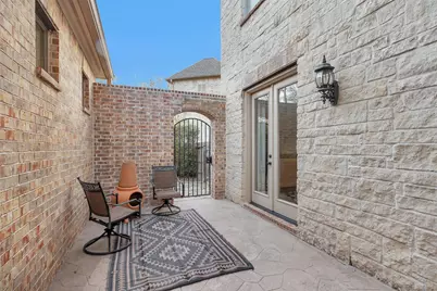 114 S Knights Crossing Drive, The Woodlands, TX 77382 - Photo 26