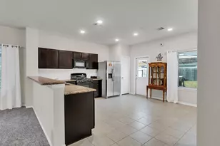 10510 Watershed Dr, Rosharon, TX 77583 - Photo 8