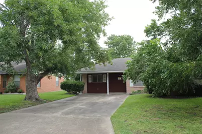 1610 Bexar Avenue, Victoria, TX 77901 - Photo 2