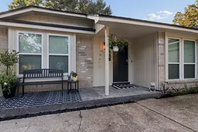 2903 Parkwood Manor Drive, Houston, TX 77339 - Photo 6