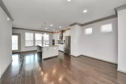 8605 Hollyoaks Creek Lane, Houston, TX 77063 - Photo 18