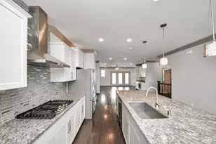 8605 Hollyoaks Creek Ln, Houston, TX 77063 - Photo 28