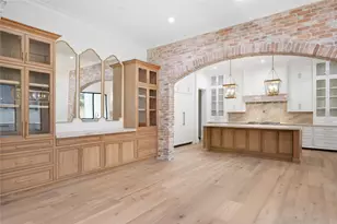 14006 Woodthorpe Ln, Houston, TX 77079 - Photo 12