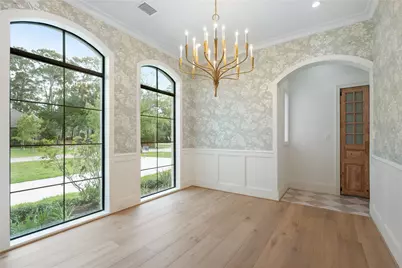 14006 Woodthorpe Lane, Houston, TX 77079 - Photo 10