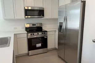331 Parkin Ct, Conroe, TX 77303 - Photo 2