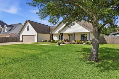 613 N 13th Street, Nederland, TX 77627 - Photo 2