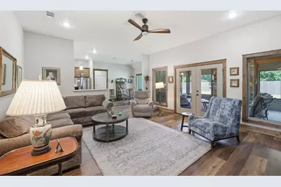 613 N 13th Street, Nederland, TX 77627 - Photo 8