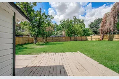 1100 Cowan Avenue, Conroe, TX 77301 - Photo 32