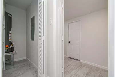 1100 Cowan Avenue, Conroe, TX 77301 - Photo 20