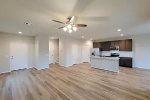 942 Amesbury Ct, Montgomery, TX 77316 - Photo 4