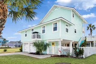 13707 Pirates Beach Blvd, Galveston, TX 77554 - Photo 1