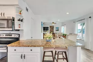 13707 Pirates Beach Blvd, Galveston, TX 77554 - Photo 6