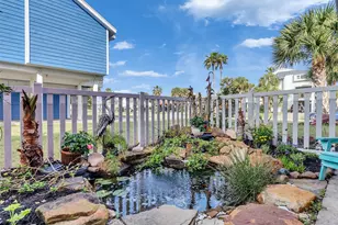 13707 Pirates Beach Blvd, Galveston, TX 77554 - Photo 36