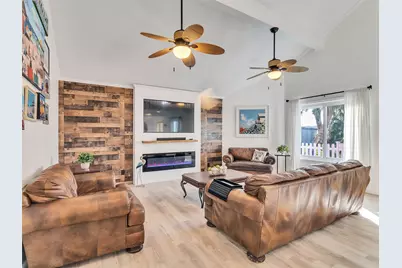 13707 Pirates Beach Boulevard, Galveston, TX 77554 - Photo 8