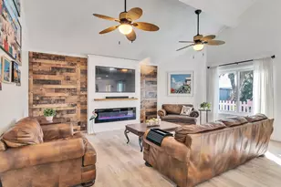 13707 Pirates Beach Blvd, Galveston, TX 77554 - Photo 8