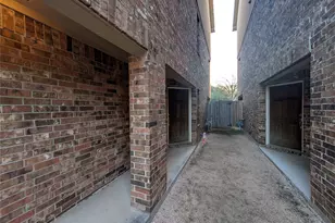 8114 Stoneyway Dr, Houston, TX 77040 - Photo 2