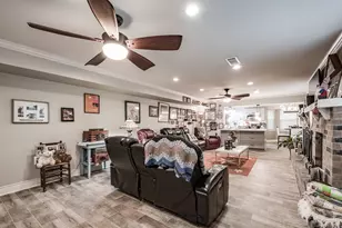 3600 Autumn Ln, Baytown, TX 77521 - Photo 12