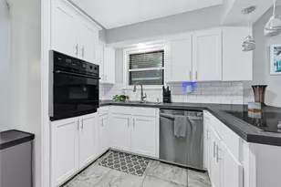 215 Coronation Dr, Houston, TX 77034 - Photo 12