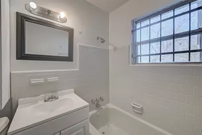 4905 Brinkley Street, Houston, TX 77033 - Photo 14