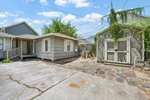 1521 Waverly St, Houston, TX 77008 - Photo 2