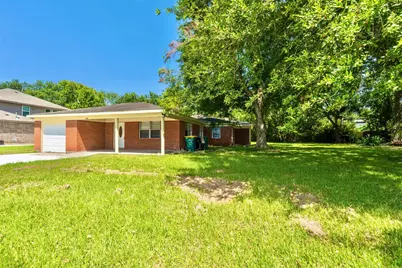 2109 Jeridona Street, La Marque, TX 77568 - Photo 2