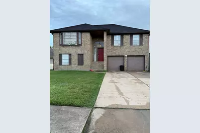 110 Almond Drive, Lake Jackson, TX 77566 - Photo 1