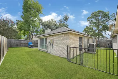 7643 Ashton Drive, Houston, TX 77095 - Photo 28