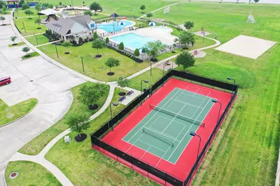 9438 Emerald Lakes Drive, Rosharon, TX 77583 - Photo 32