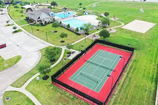 9438 Emerald Lakes Dr, Rosharon, TX 77583 - Photo 32